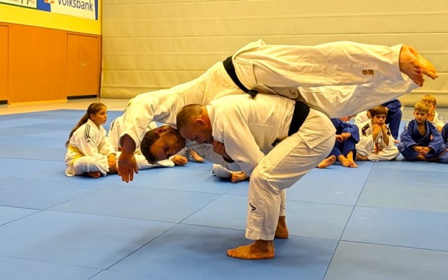 PXL_20251024_162544769