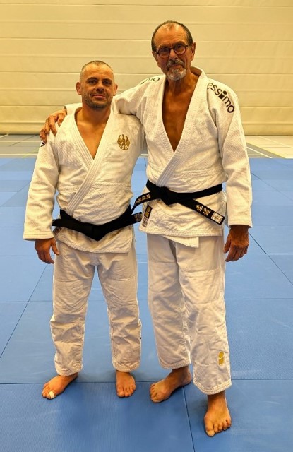 PXL_20251024_183330903