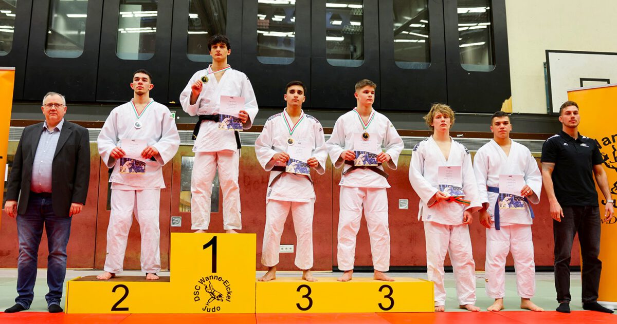 Lev Unterberg Siegerehrung 2. Platz bis 81 kg