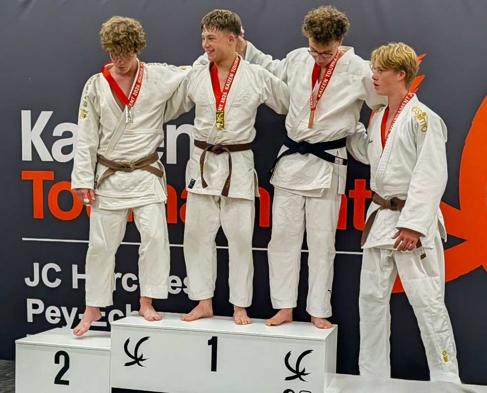 Siegerehrung Julian Graeber 3. Platz – 90 kg (1)