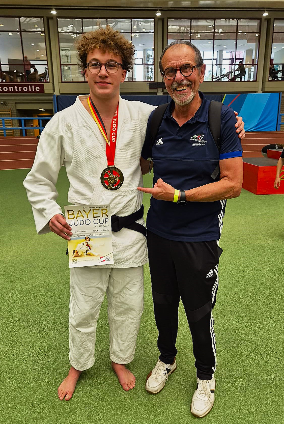 Julian Graeber mit Trainer Klaus Büchter